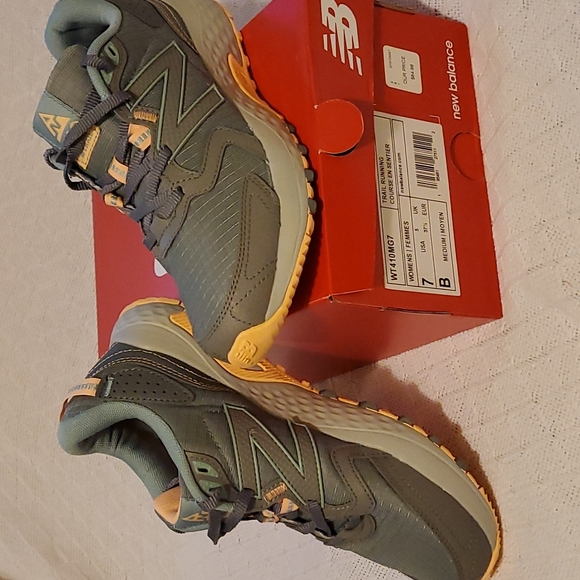 Newbalance Trail Running Shoes!! - Picture 2 of 11
